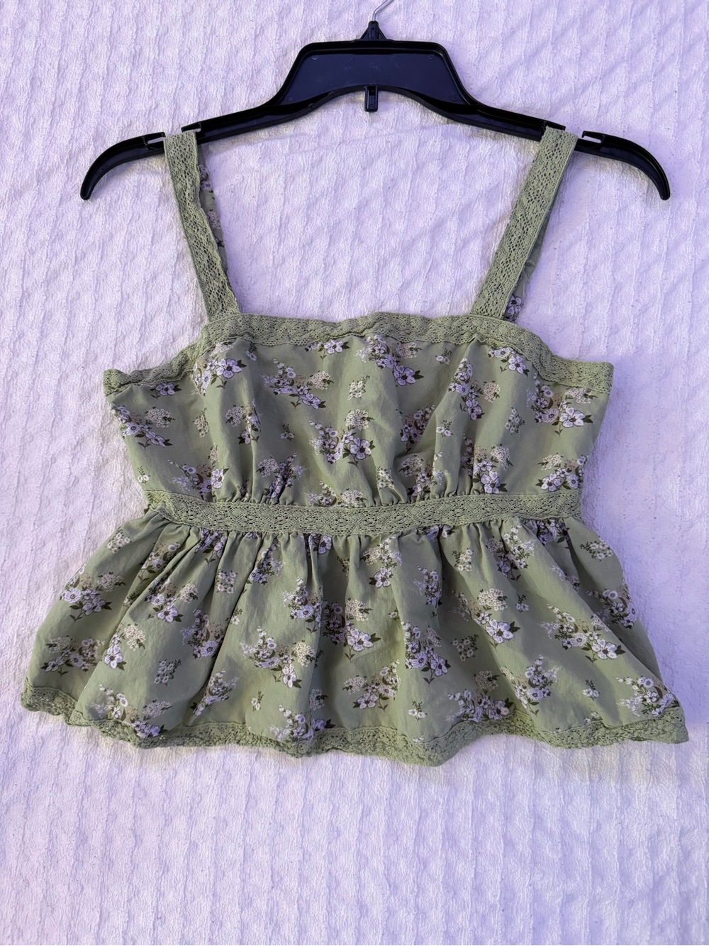 Celebrity Pink Olive Green Floral Lace-Trim Babydoll Tank Top | size m